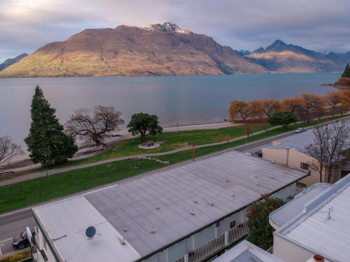 Lakeside Backpackers Hostel Queenstown Exterior photo